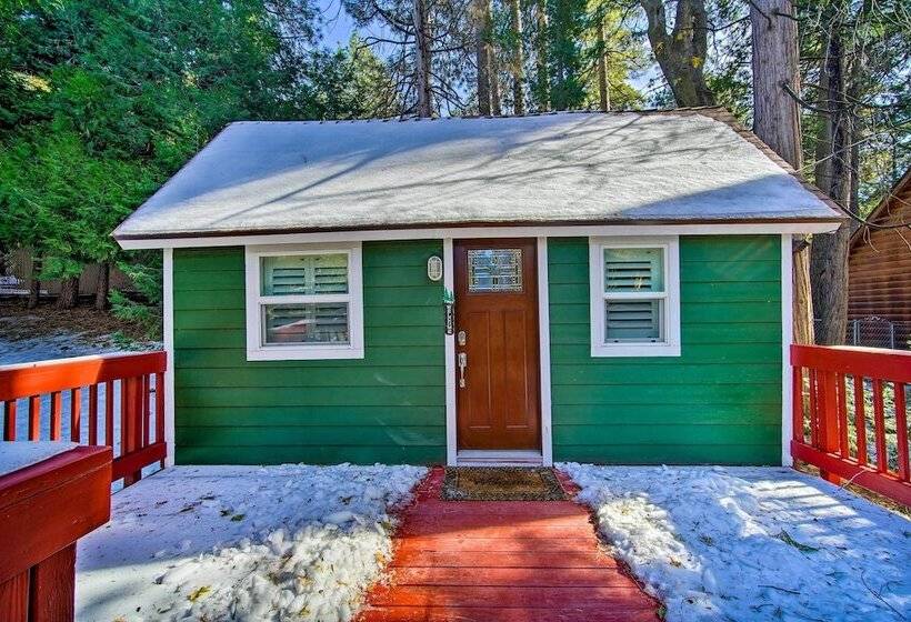 Running Springs Cabin W/ Deck + Forest Views