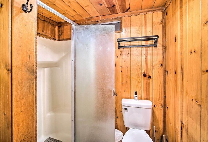 Running Springs Cabin W/ Large Deck + View!