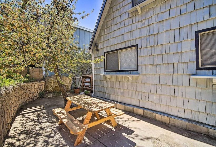 Running Springs Cabin W/ Large Deck + View!