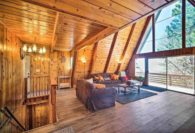 Running Springs Cabin W/ Large Deck + View!