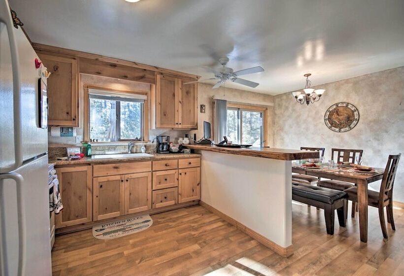 Walk To Lake: Rustic Home W/ Deck In Fawnskin