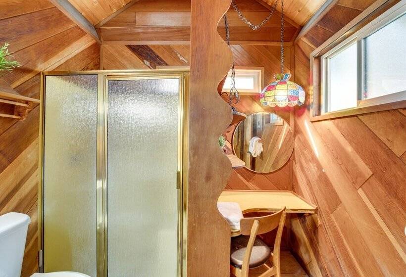 Rustic Tahoe Cabin W/ Pool Table: 11 Mi To Skiing!