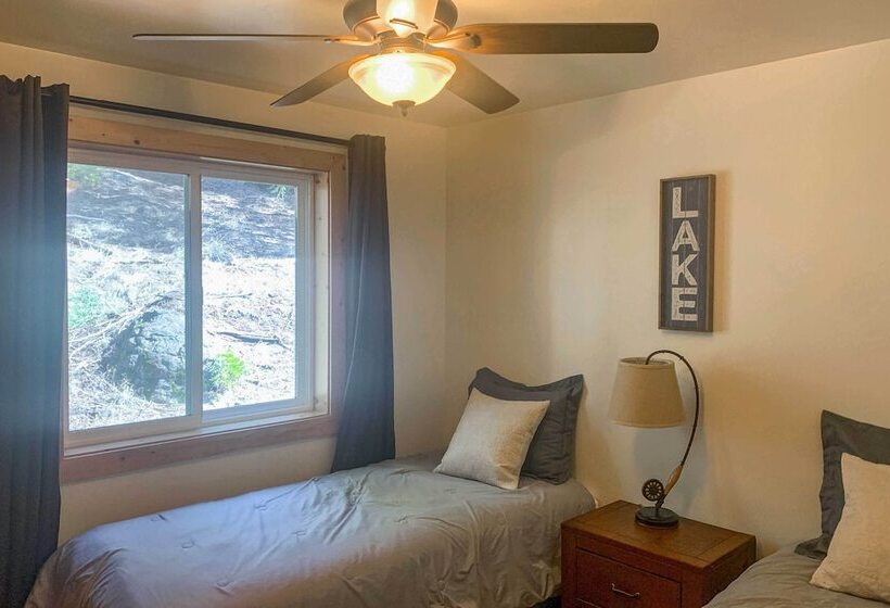 Rustic Retreat W/ Deck: Steps From Lake Almanor!