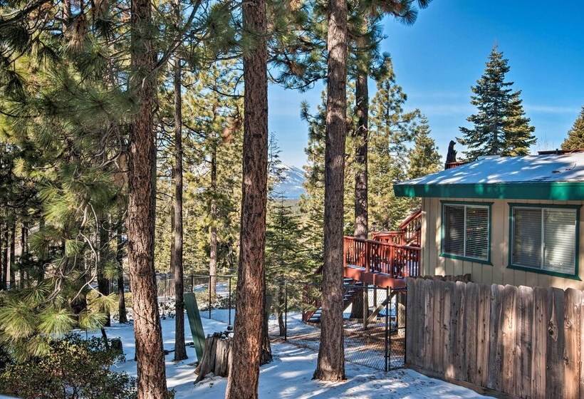 South Lake Tahoe Home W/ Deck & Mountain View!