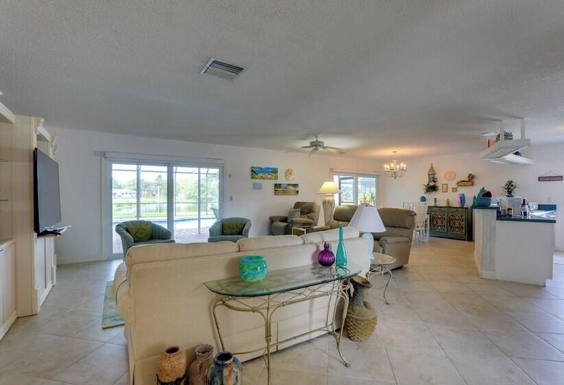 Pool, Lake & Sunset Views: Home In Sarasota