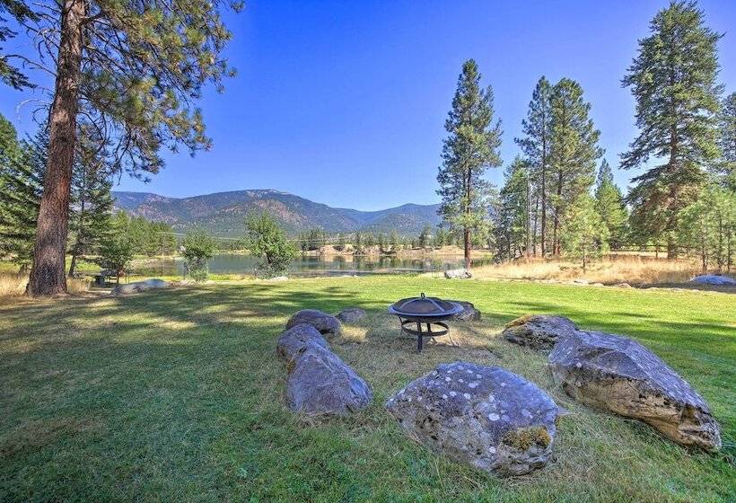 Scenic Riverfront Retreat W/ Hot Tub & Kayaks!