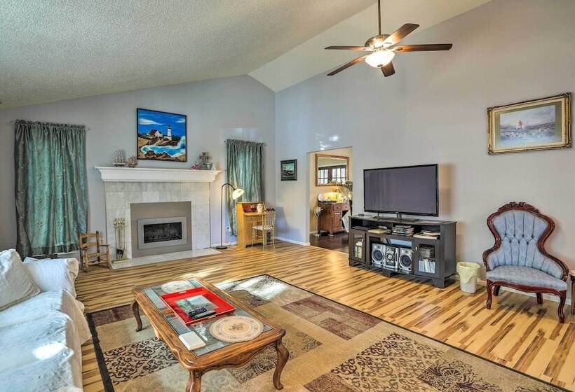 Scenic Woodland Park Cottage W/ Deck + Grill!