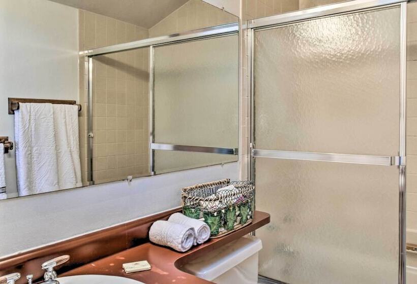 Scenic Woodland Park Hideaway W/ Wraparound Deck!