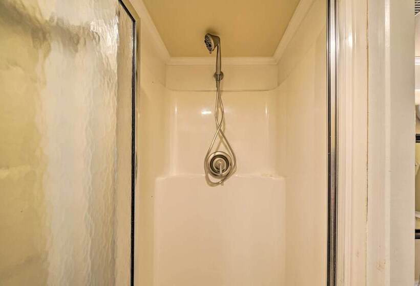 Secluded Home On 1 Acre Lot W/ Unparalleled Views