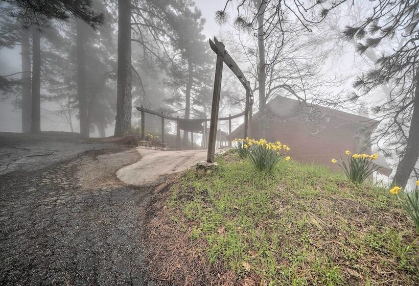 Secluded Home On 1 Acre Lot W/ Unparalleled Views