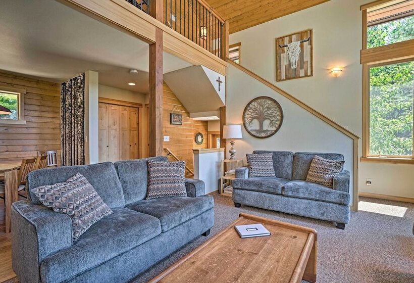 Private Leavenworth Cabin W/ Mtn Views & Fire Pit