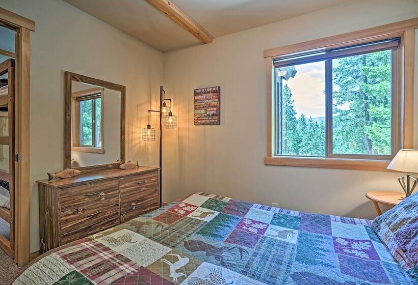 Private Leavenworth Cabin W/ Mtn Views & Fire Pit