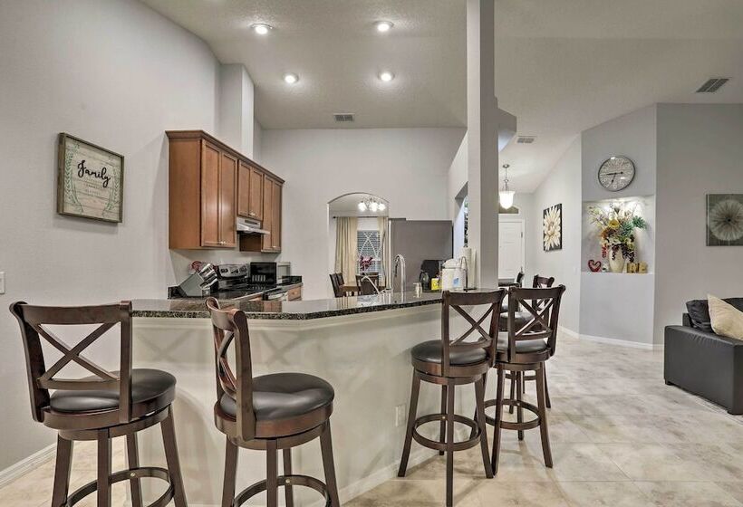 Seminole Home W/ Heated Pool + Spa ~ 4 Mi To Ocean