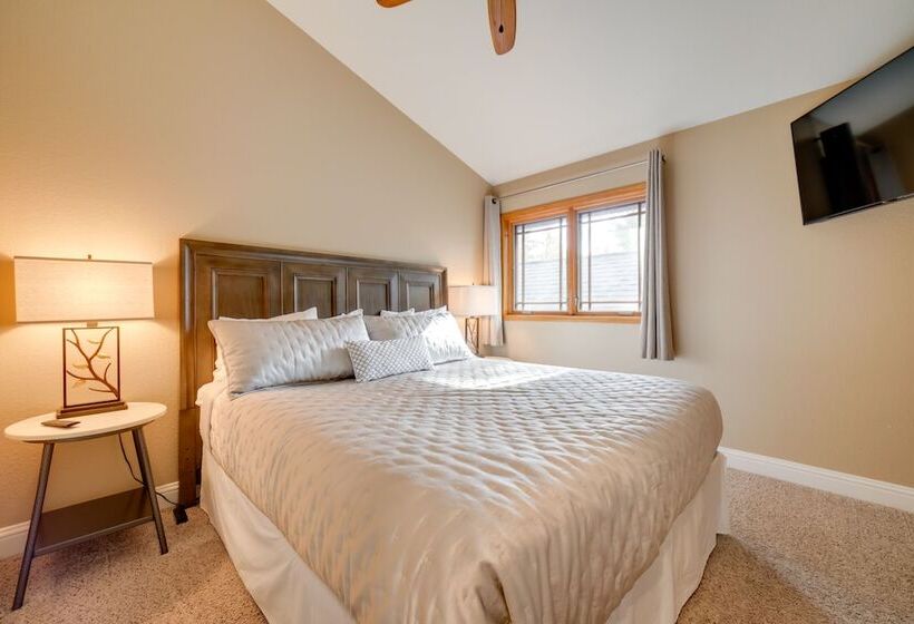 Sleek Reno Lake Tahoe Retreat, 4 Mi To Ski Mt Rose