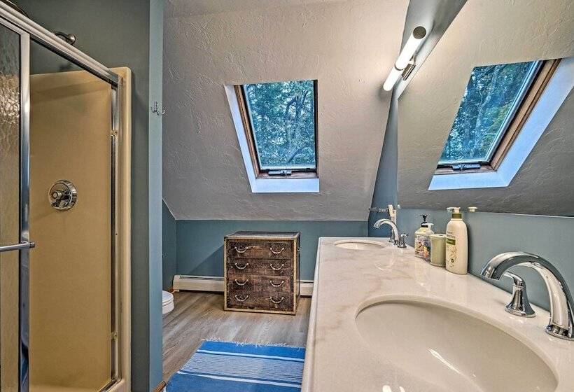 Spacious Dover Refuge ~ 5 Mi To Mount Snow!