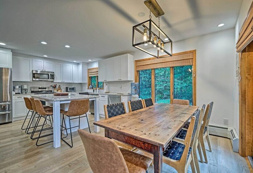 Spacious Dover Refuge ~ 5 Mi To Mount Snow!