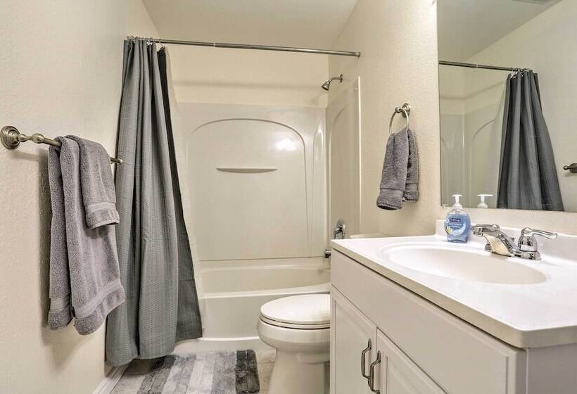 Spacious Family Home, 3 Mi To Dtwn Cedar City