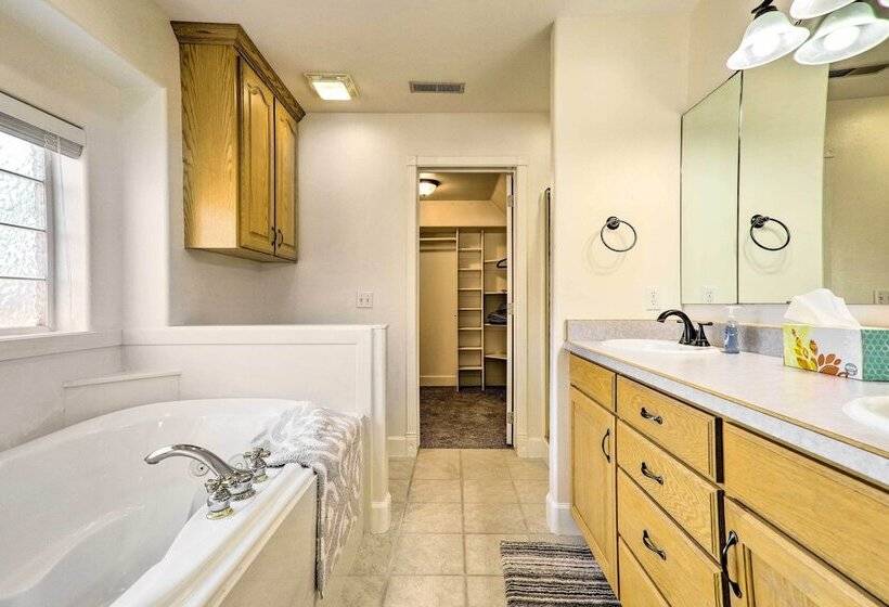 Spacious Family Home, 3 Mi To Dtwn Cedar City