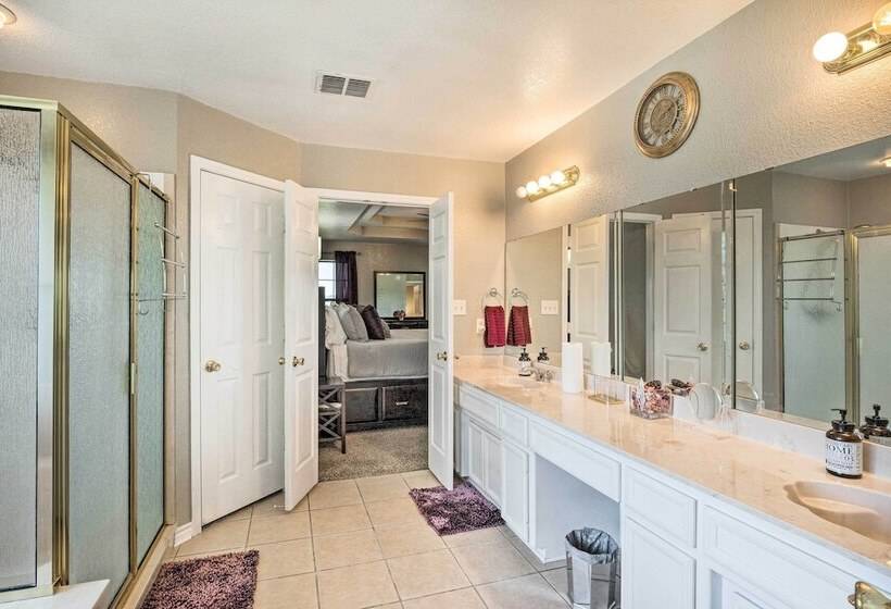 Spacious Killeen Home W/ Large Yard & Patio!