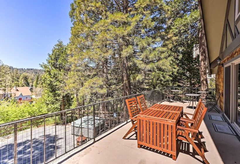 Spacious Lake Arrowhead Cabin W/ Jacuzzi Spa!