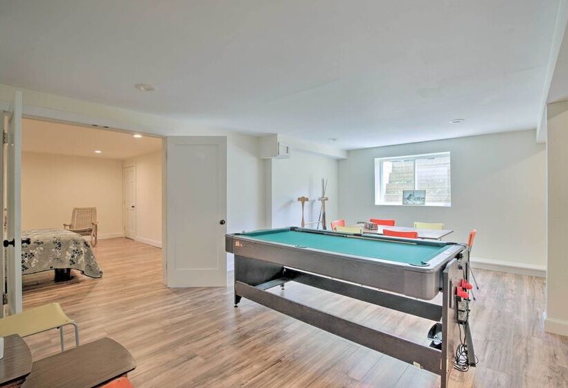 Spacious & Modern Ashley Falls Home On 1 Acre