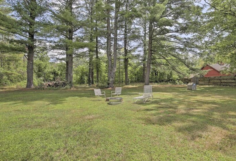 Spacious & Modern Ashley Falls Home On 1 Acre