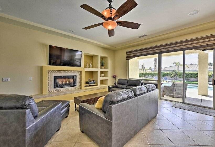 Spacious Palm Desert Home W/pool & Jacuzzi By Golf