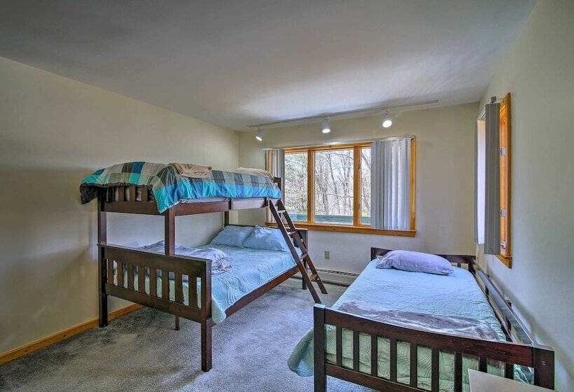 Wilmington Home W/ Game Room & Scenic Deck!