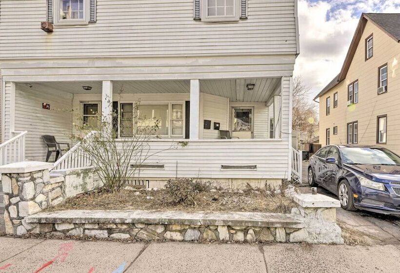 Springfield Vacation Rental: 1 Mi To Downtown