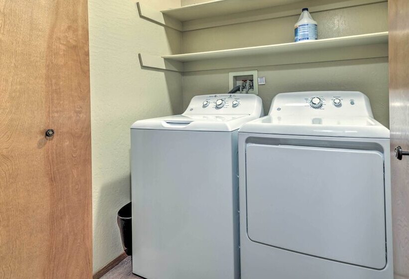 Deck & Views: Pet Friendly Starry Pines Cabin