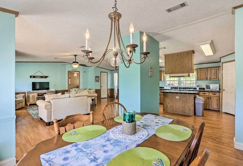 Steinhatchee Home W/ Boat Parking: 1 Mi To Marina