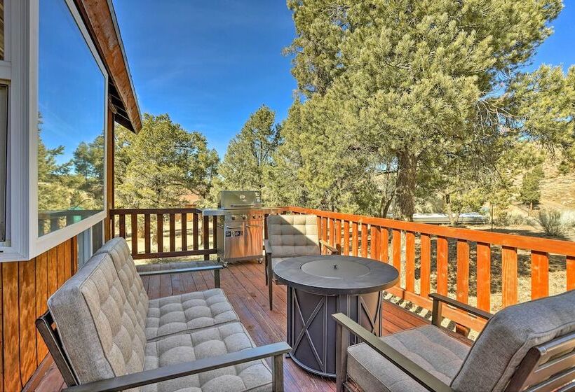 Big Bear Lake Cabin W/ Deck & Views ~ 9 Mi To Ski!