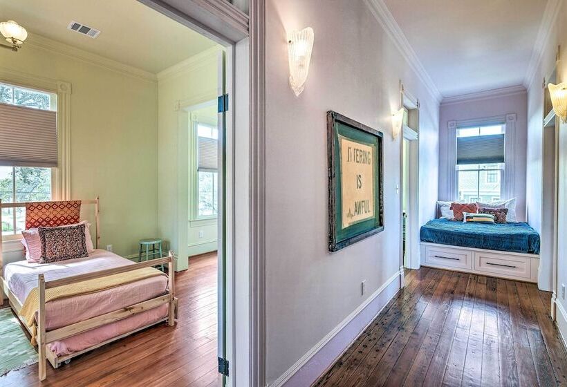 Stunning Historic Home < 4 Mi To Beaches!