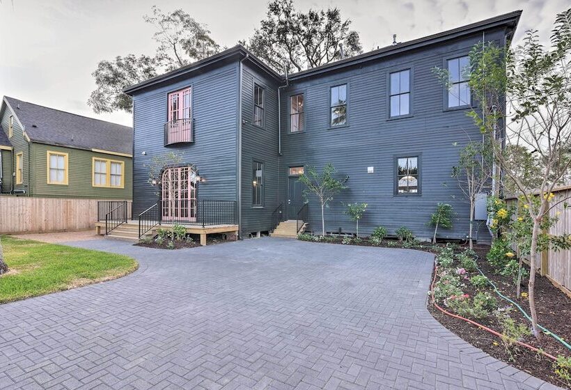 Stunning Historic Home < 4 Mi To Beaches!