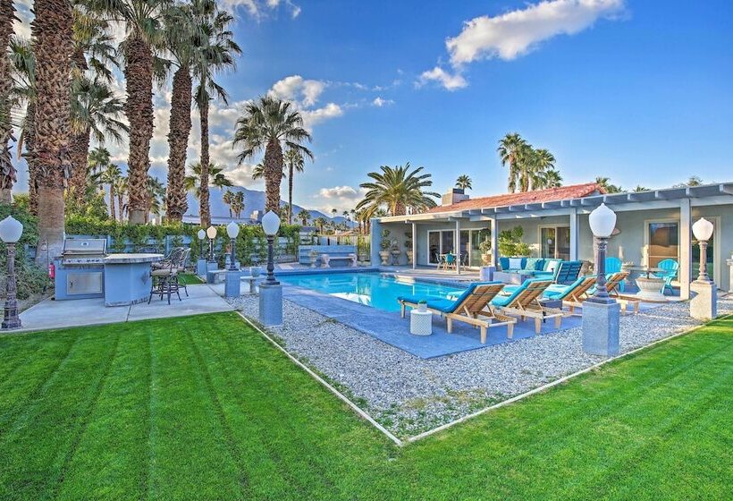 Pet Friendly Palm Springs Escape W/ Heated Pool!