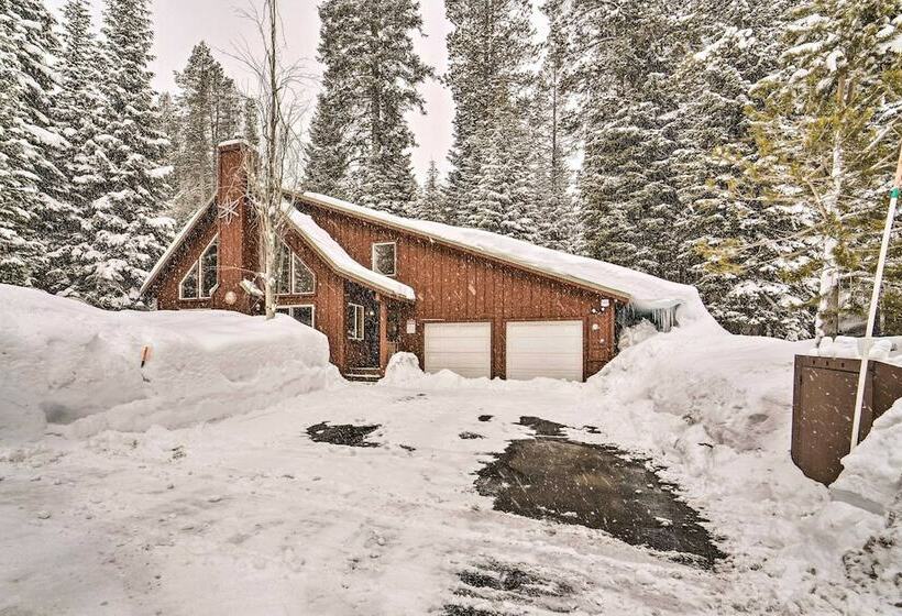 Stylish Cabin In Truckee   Swim, Ski, Hike!