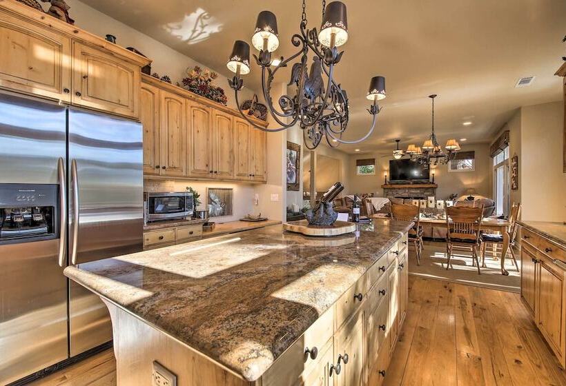 Sugar Bear Lodge W/ Game Room 5 Mi To Village!