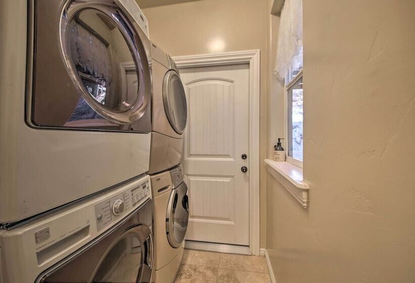 Sugar Bear Lodge W/ Game Room 5 Mi To Village!