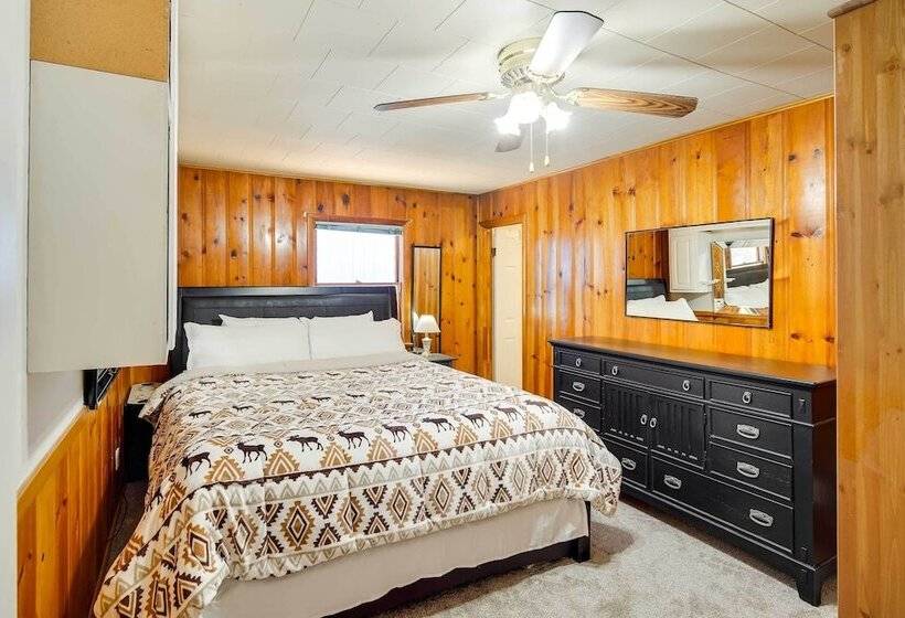 Sugarloaf Cabin W/ Hot Tub ~ 6 Mi To Big Bear