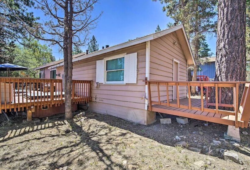 Sugarloaf Cabin W/ Hot Tub ~ 6 Mi To Big Bear