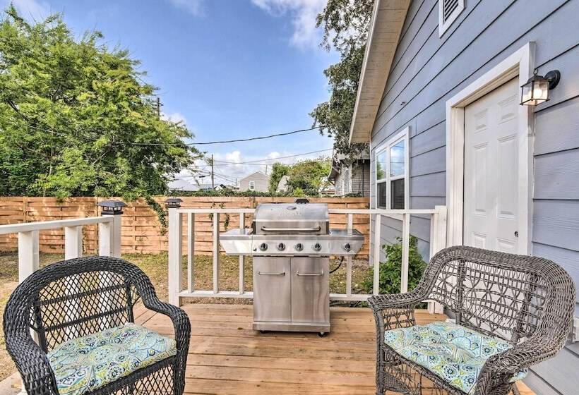 ~ 2 Mi To Pleasure Pier: Home In Galveston!