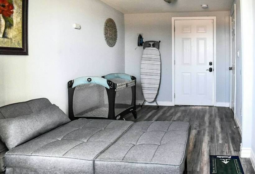 Sunny Getaway: 6 Mi To Joshua Tree Natl Park!