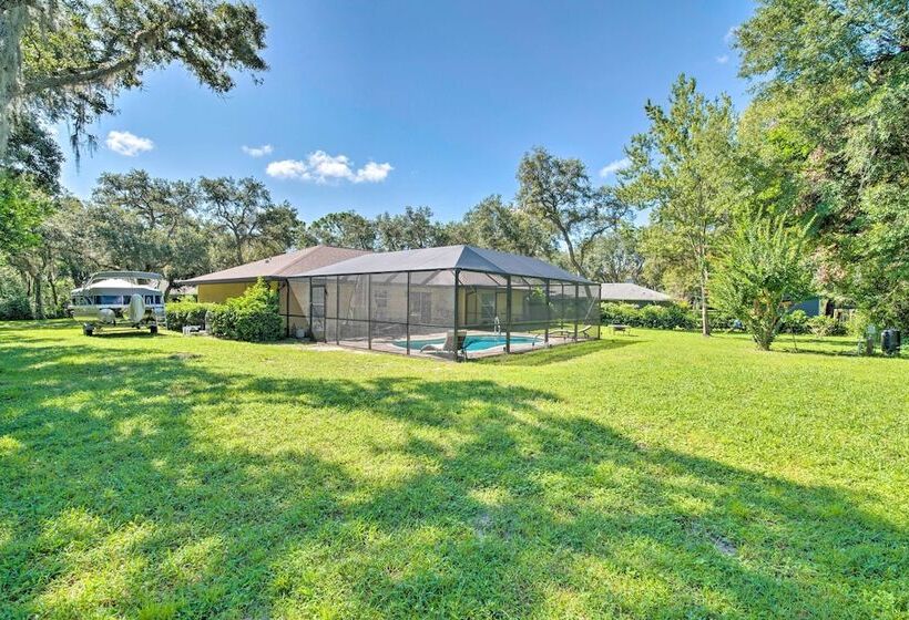 Sunny Homosassa Home W/ Private Heated Pool!