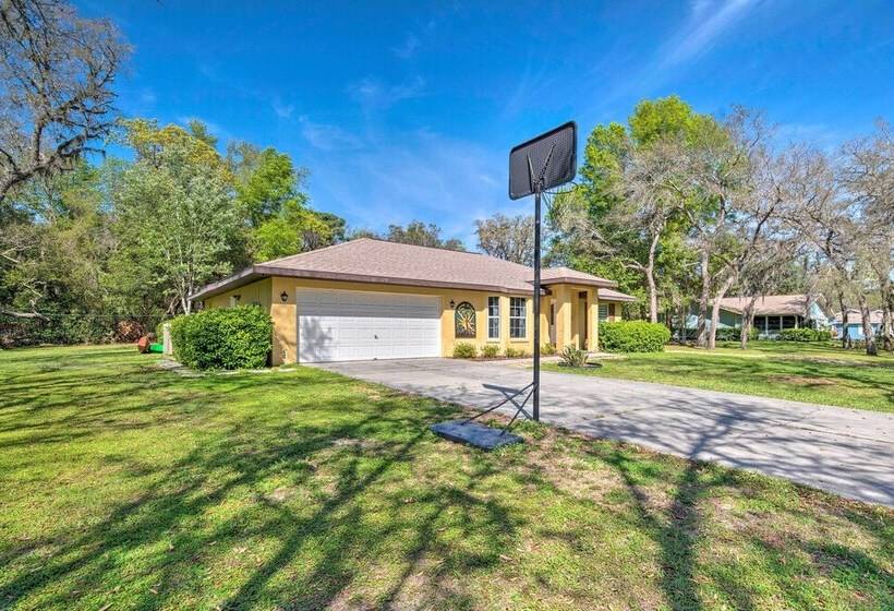 Sunny Homosassa Home W/ Private Heated Pool!