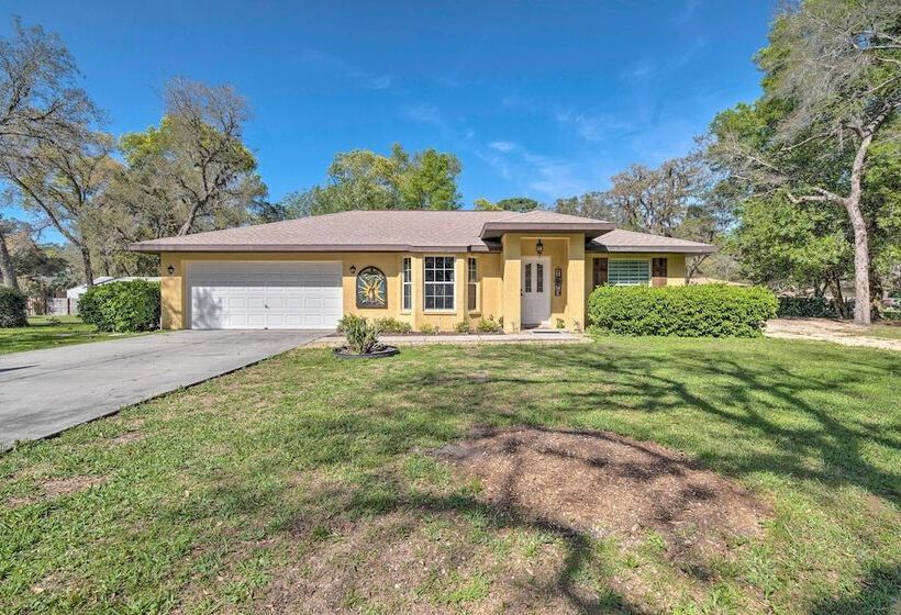 Sunny Homosassa Home W/ Private Heated Pool!