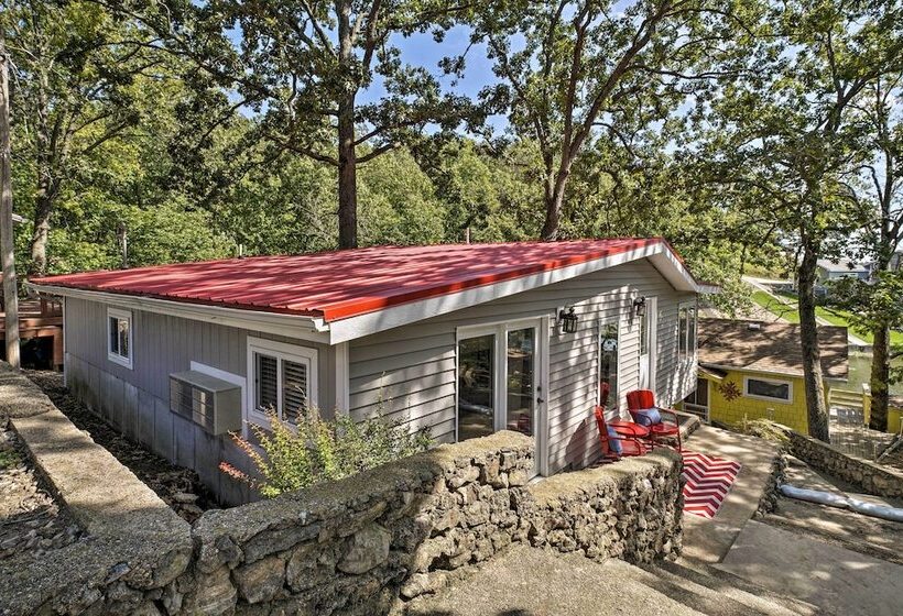Lakeside Home W/ Boat Dock In Sunrise Beach