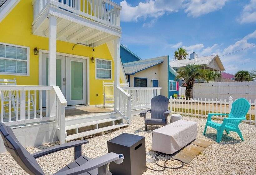 A Frame Family Home Near Beach: Beach Gear!