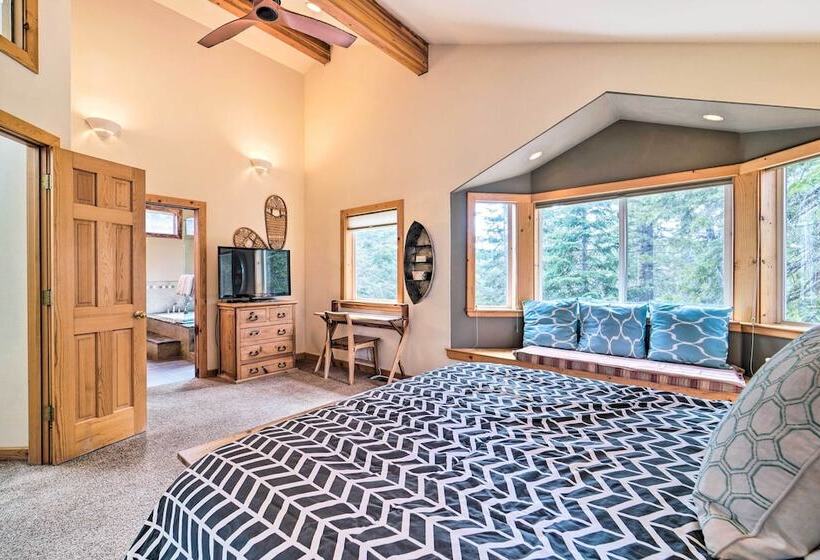 Tahoe Donner Retreat W/ Hot Tub & Fireplace!
