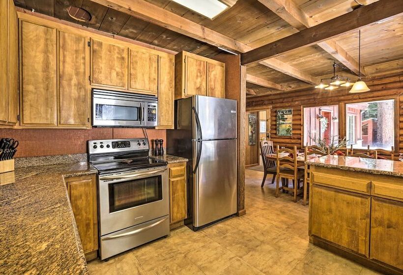 Tahoe Vista Cabin W/ Deck: 1 Mi To Kings Beach!