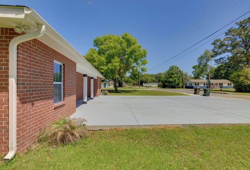Dog Friendly Pensacola Duplex ~ 7 Mi To Downtown